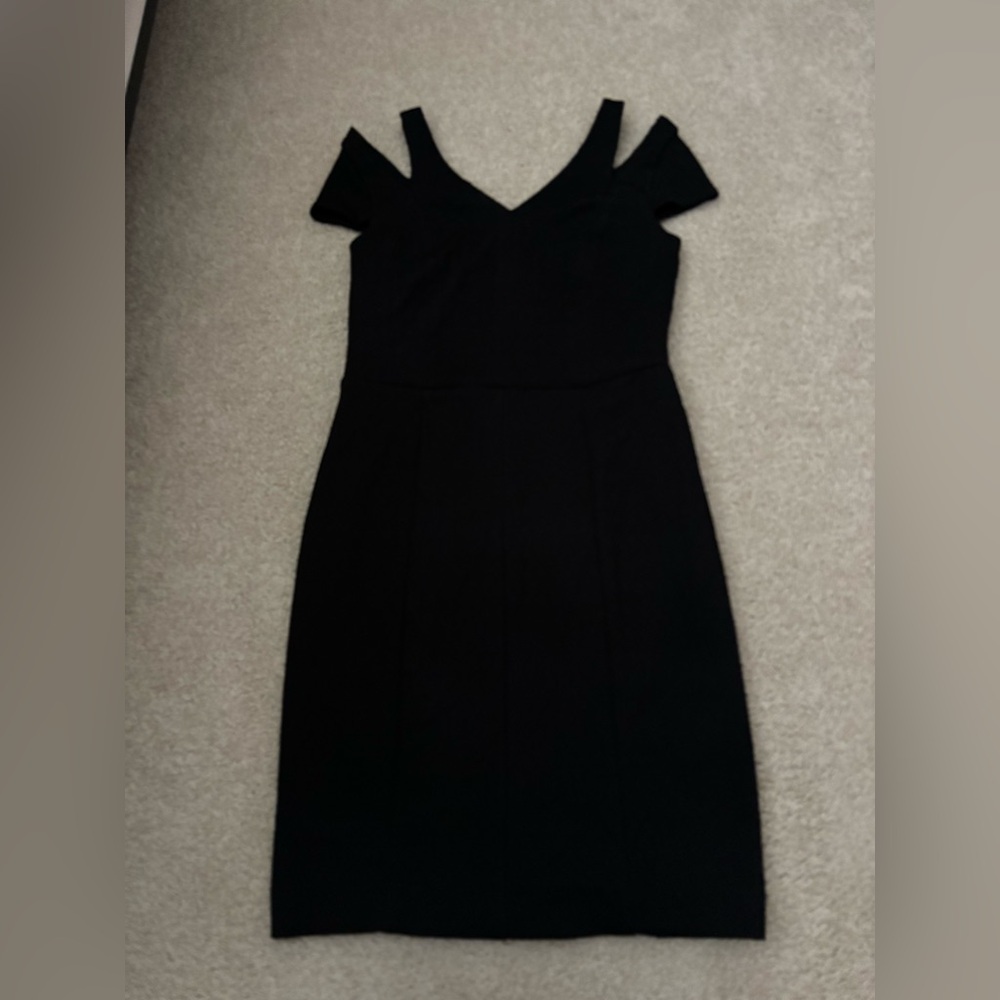 Women’s The Limited black cocktail dress sleeveless off shoulder size 8